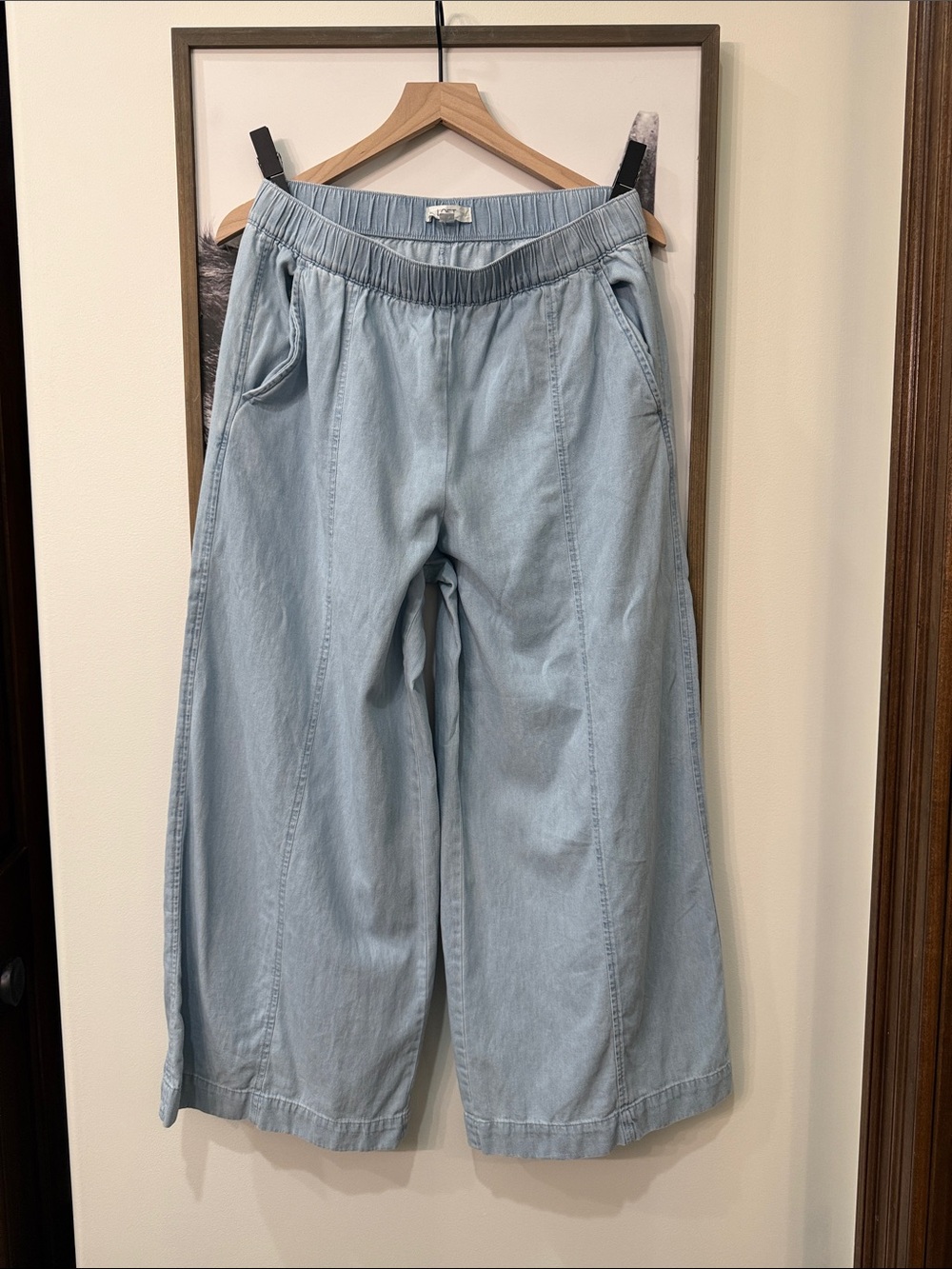 LOFT Wide Leg Elastic Waist Jeans